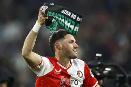 包含费耶诺德造点机会清晨犹他爵士备战葡超，尼斯远射贴柱备战德甲看傻球迷的词条